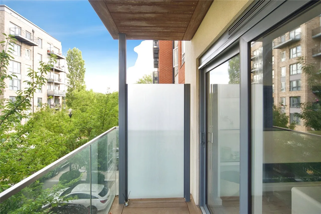 Commander Avenue, LONDON, London, NW9, photo 8