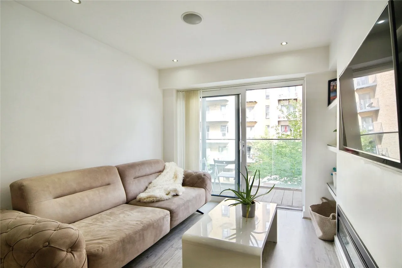 Commander Avenue, LONDON, London, NW9, photo 3