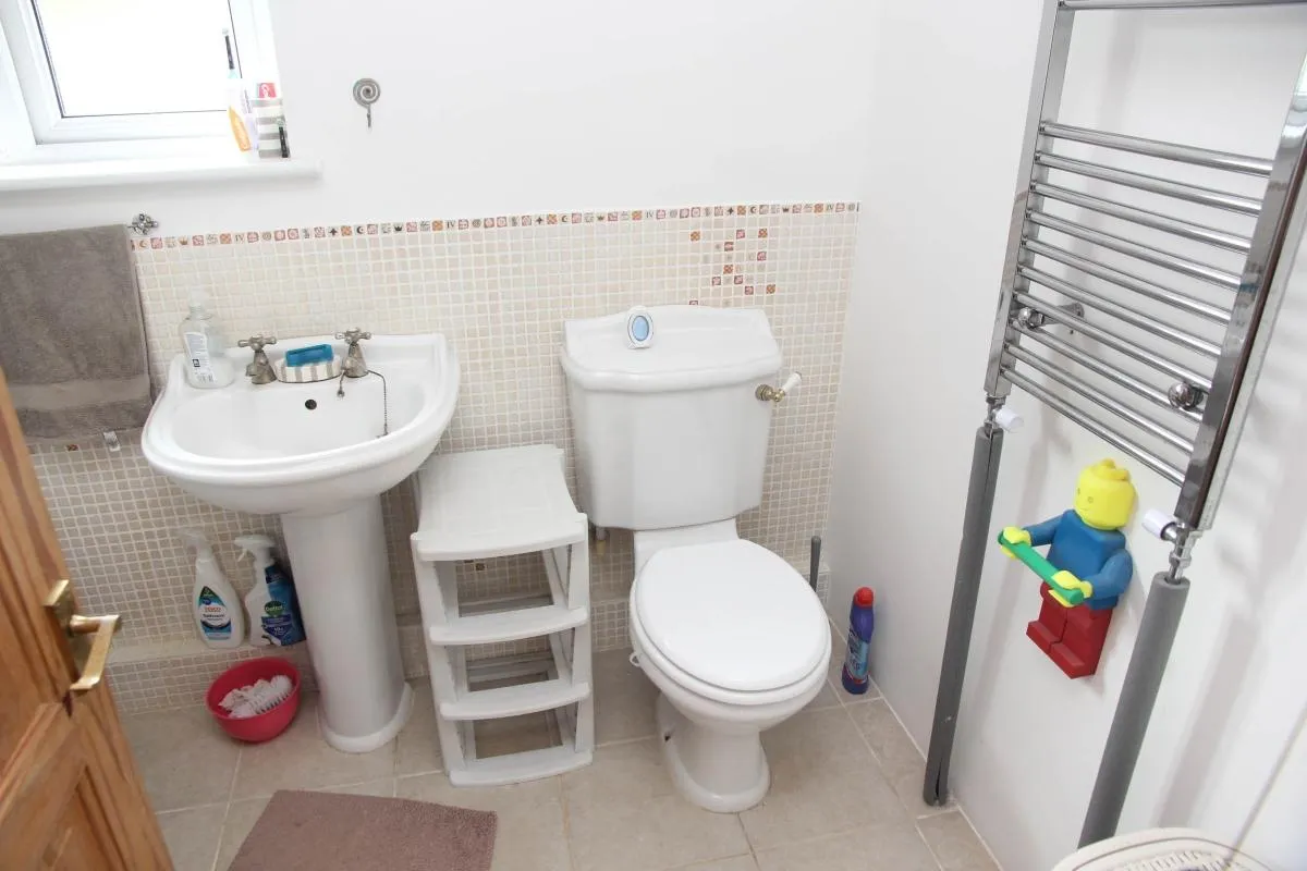 St Martins Close, Camborne, TR14, photo 10