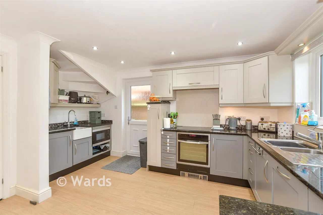 Sharps Field, Headcorn, TN27, photo 9