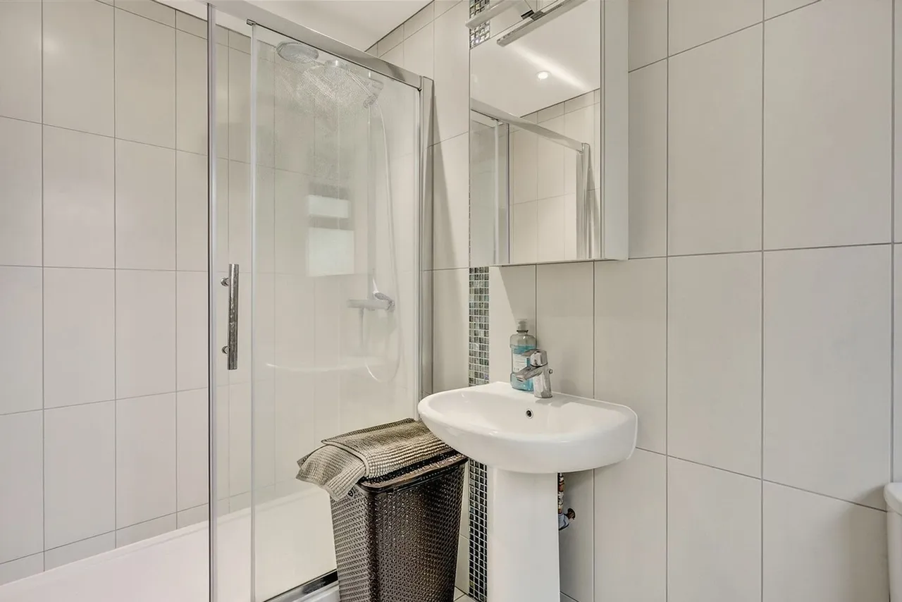 Bury Road, London, E4, photo 11
