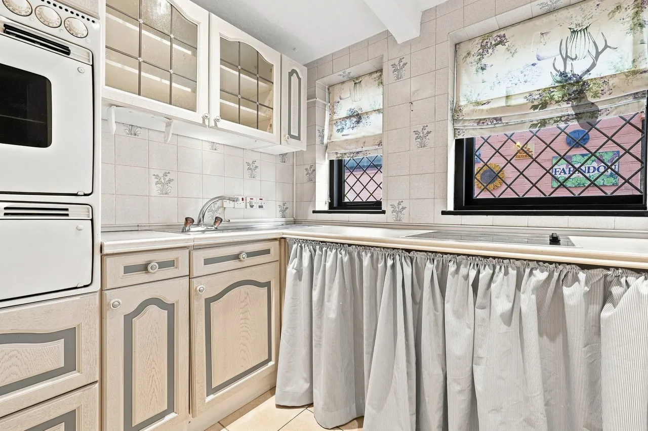Bury Road, London, E4, photo 21