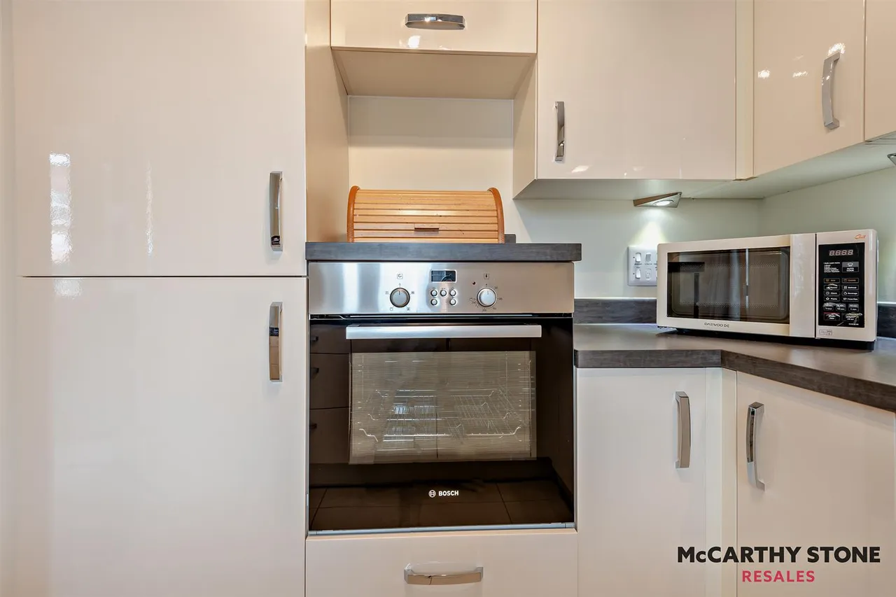 Macaulay Road, Broadstone, BH18, photo 10