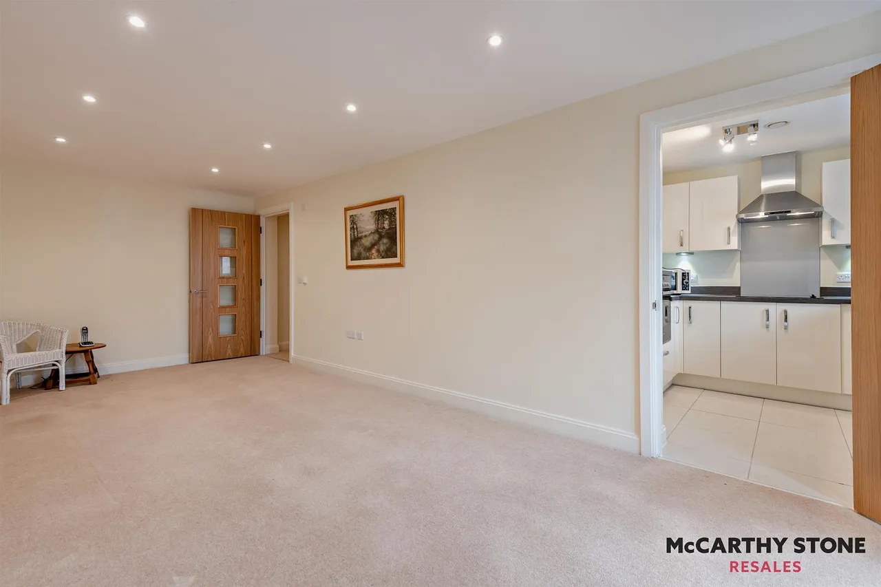 Macaulay Road, Broadstone, BH18, photo 8