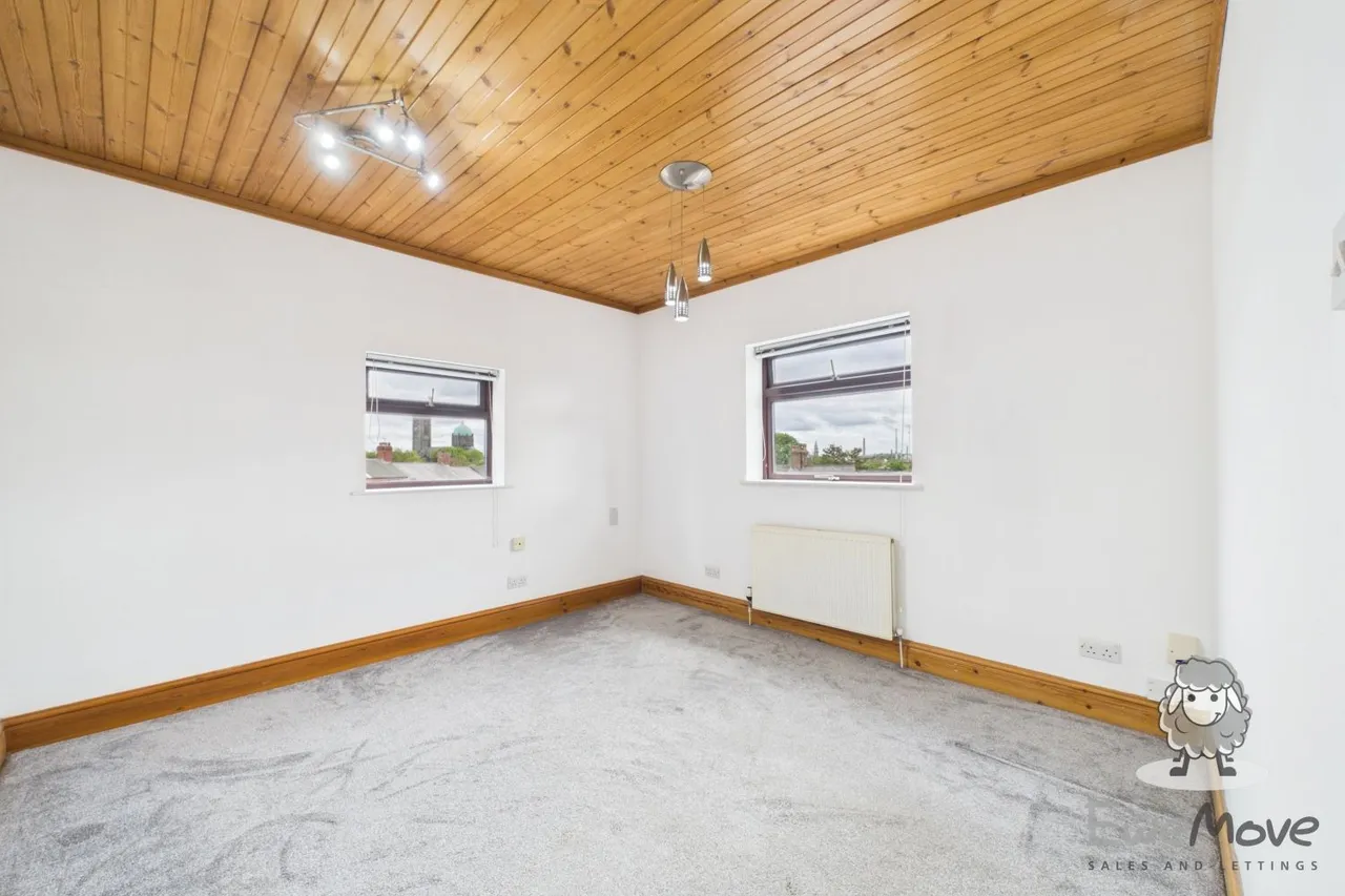 Cowley Hill Lane, St. Helens, WA10, photo 16