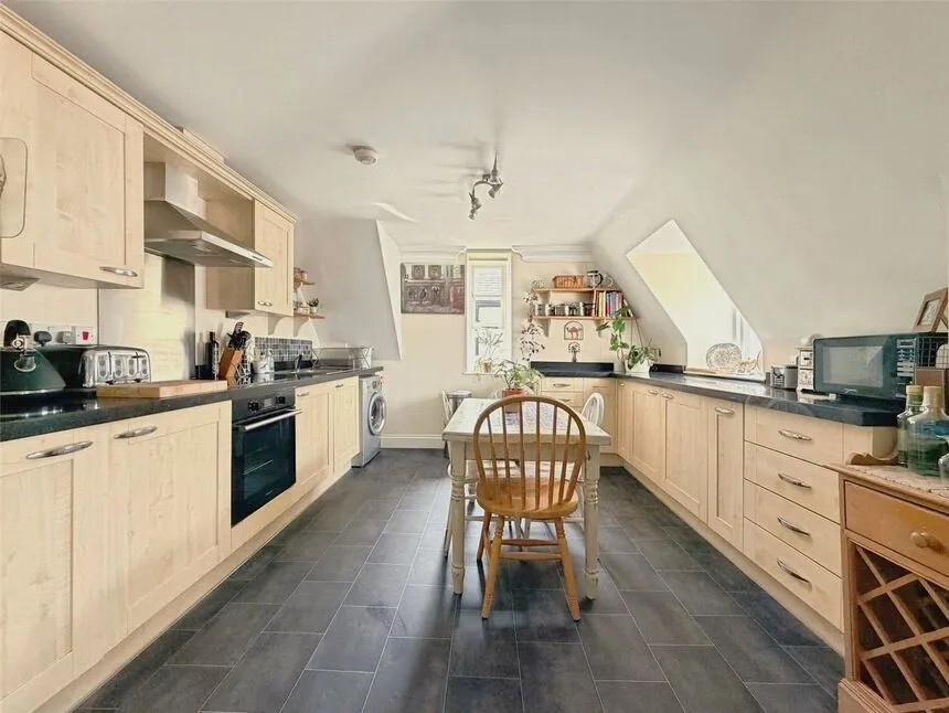 Park House, Courtenay Park Road, Devon, TQ12, photo 4
