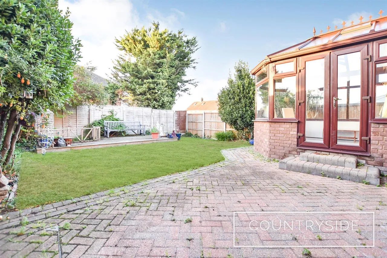 Gifford Road, Benfleet, photo 23
