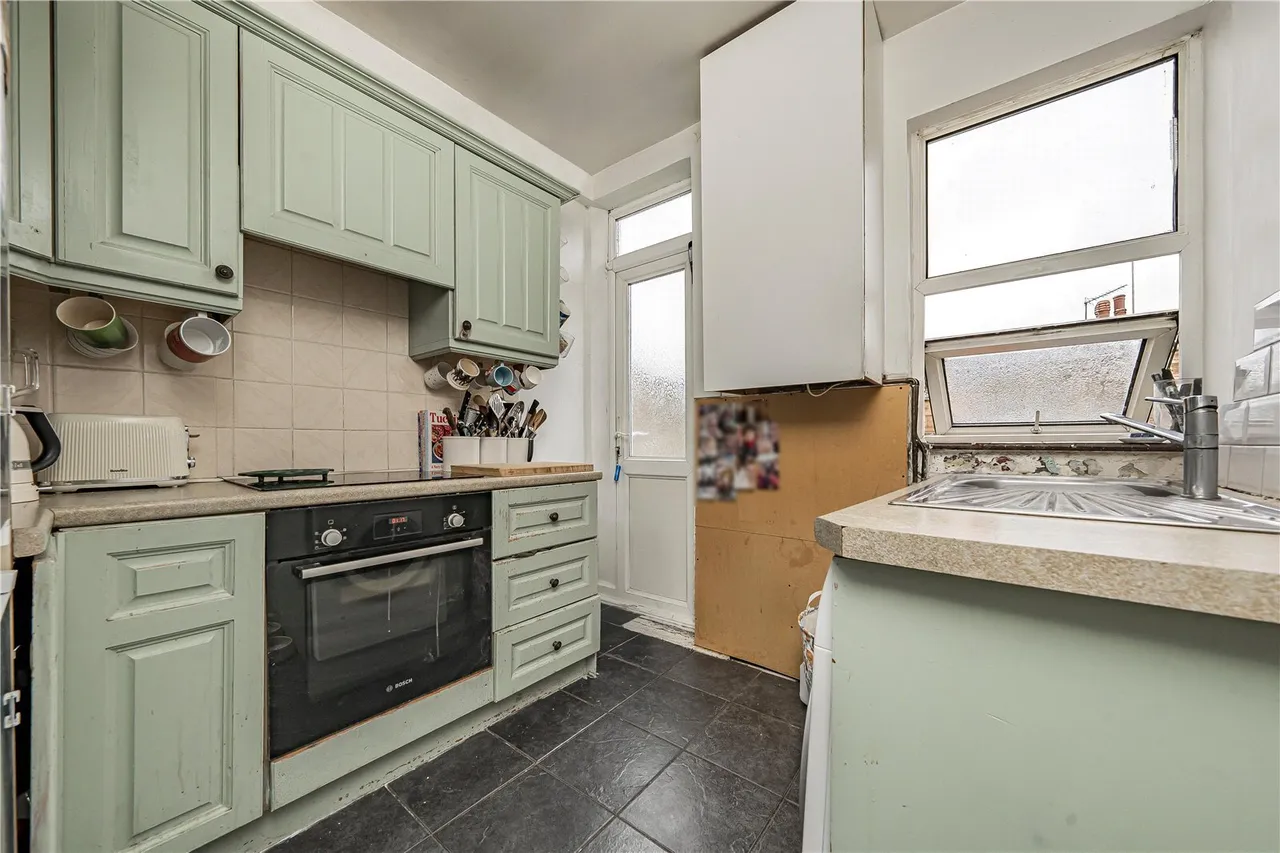 Godstone Road, St Margarets, TW1, photo 5