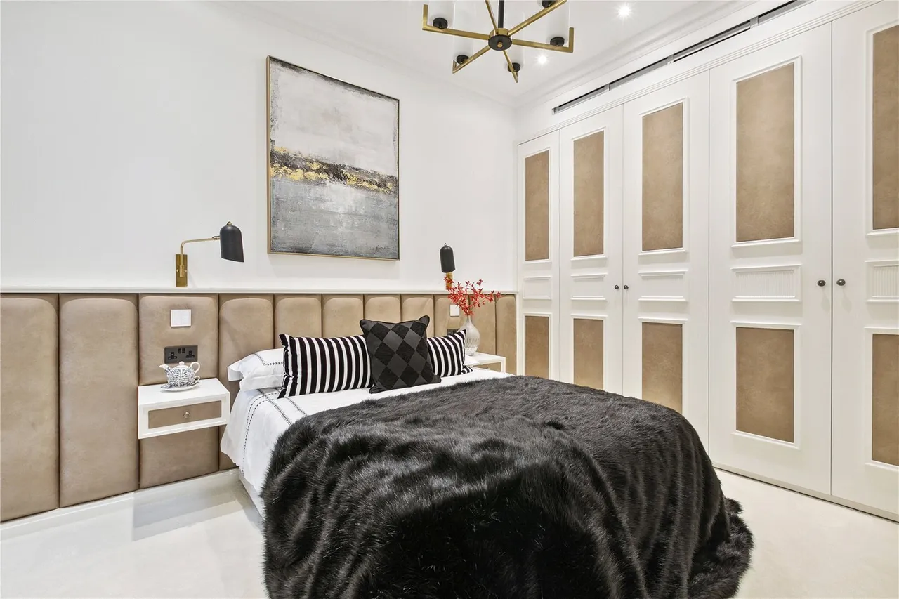 Vicarage Gate, Kensington, W8, photo 7