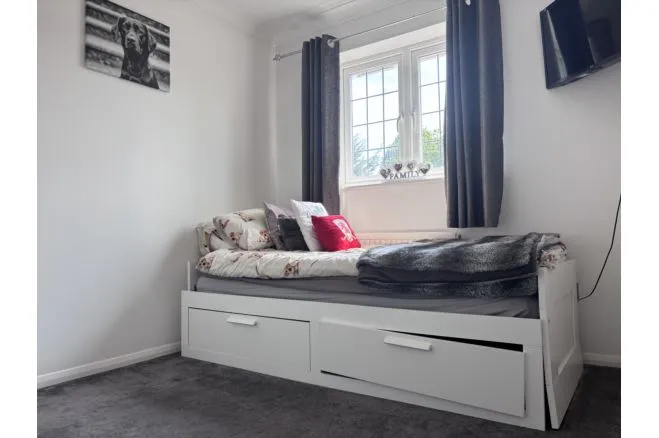 Fox Leigh, High Wycombe, HP11, photo 17