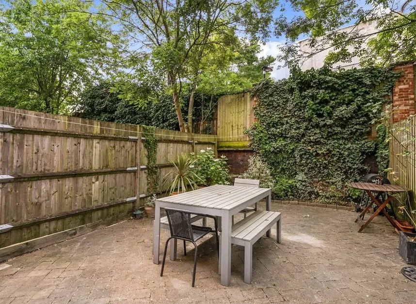 St. Pauls Mews, King's Cross, NW1, photo 9