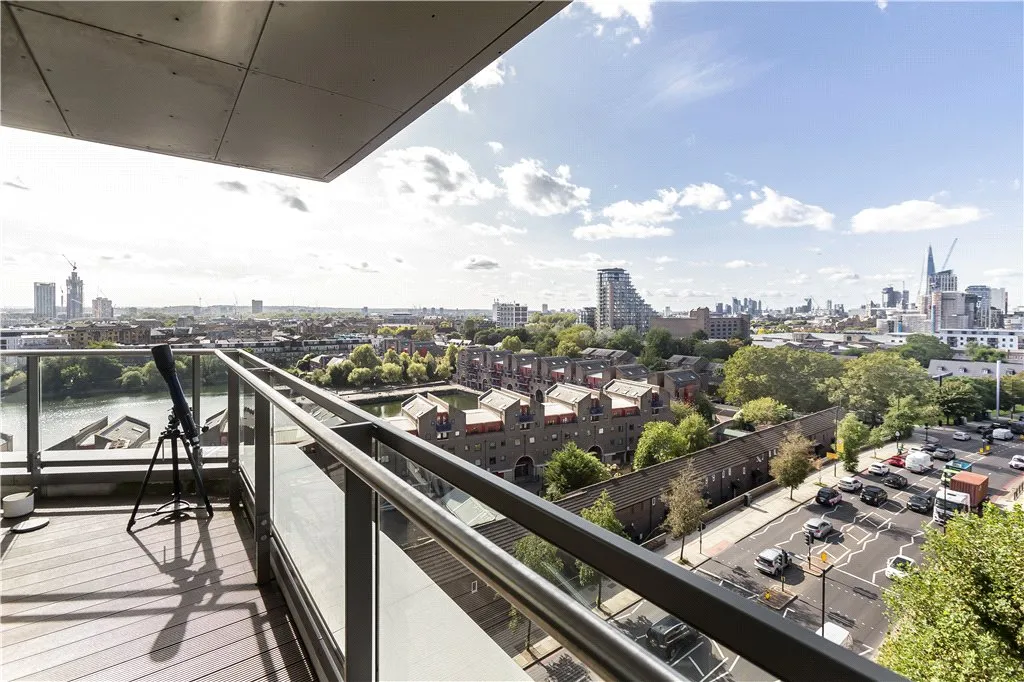 The Highway, London, E1W, photo 18