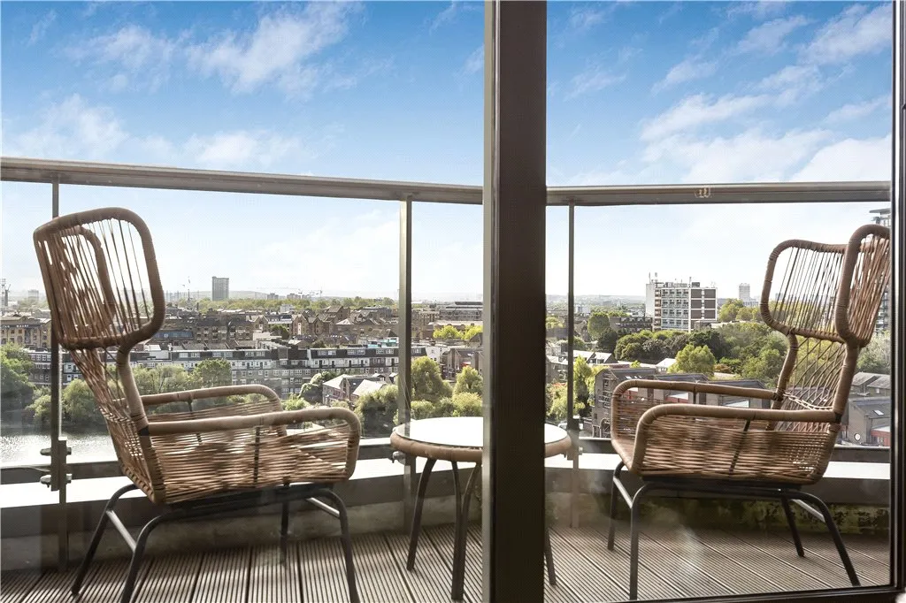 The Highway, London, E1W, photo 21