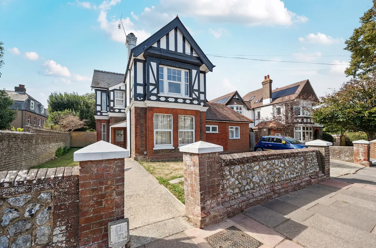 1 bed flat for sale, Shakespeare Road, Worthing, BN11
