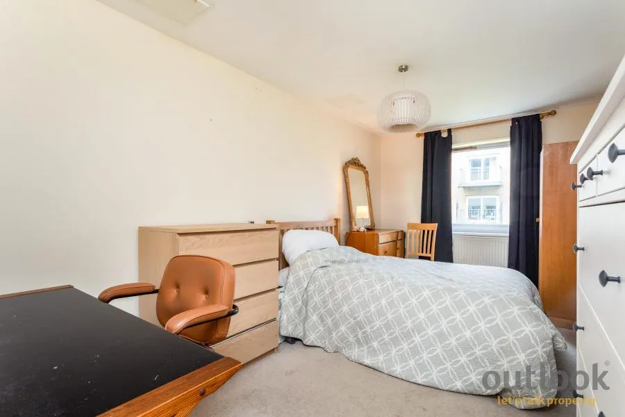 Flint Close, London, E15, photo 6
