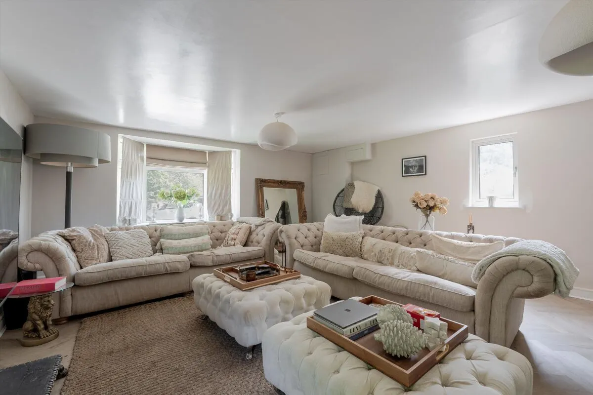 Horsham Lane, Ewhurst, GU6, photo 11