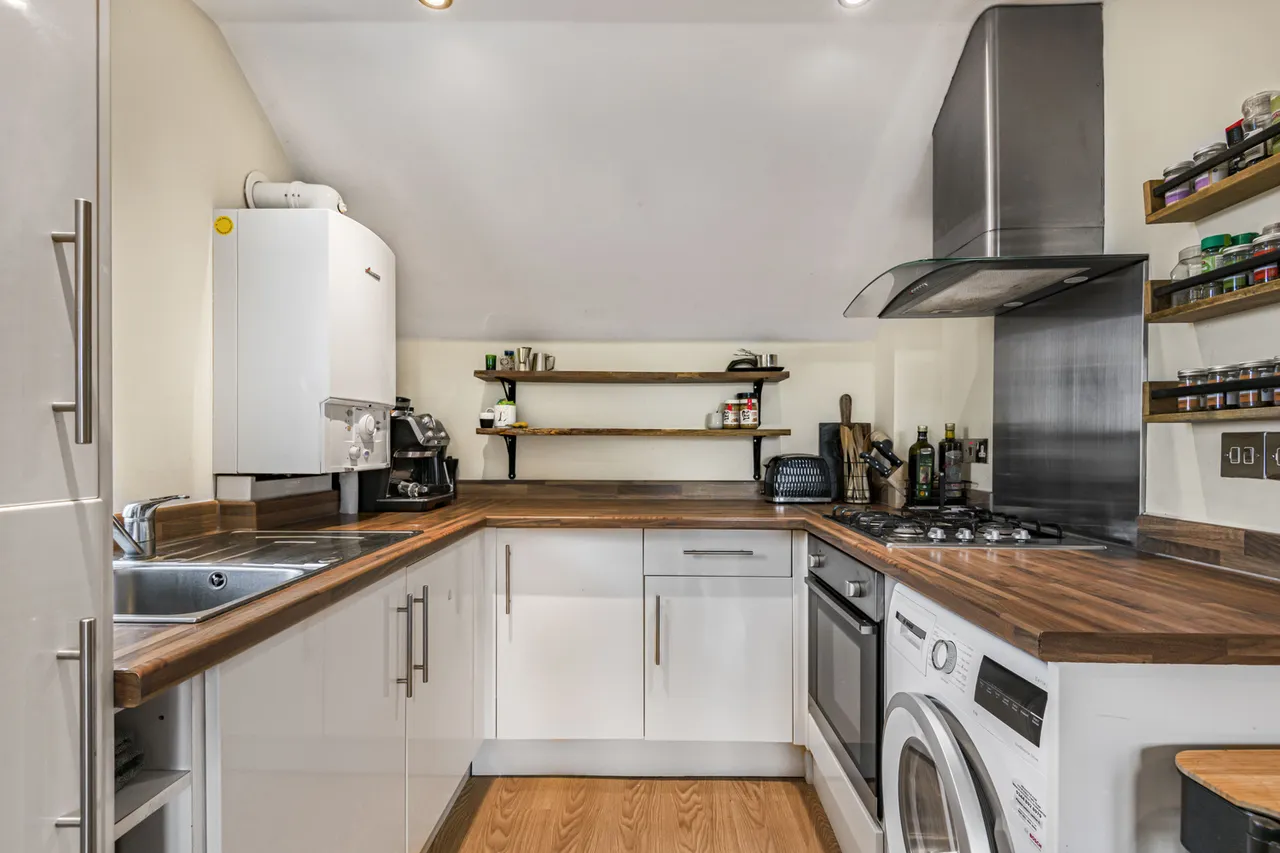 Savoy Court, Savoy Road, Brislington, Bristol, BS4 3SX, photo 2