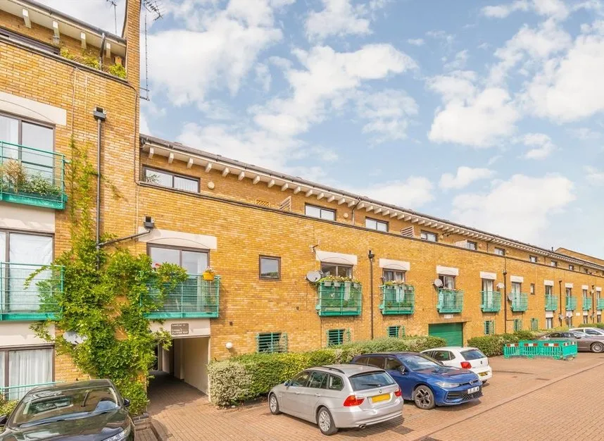 1 bed flat for sale, Plover Way, Rotherhithe, SE16