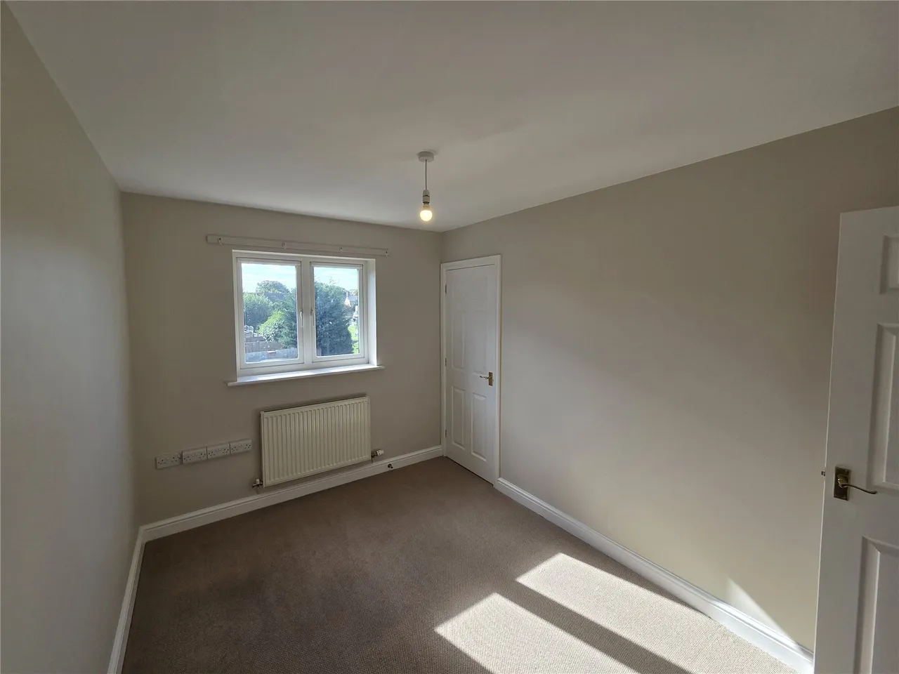 Longcroft, Weston Rhyn, photo 10