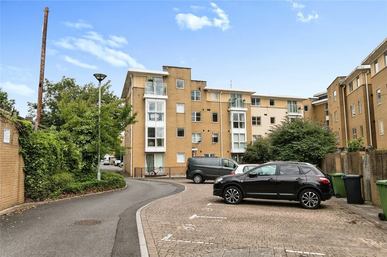 Richmond Court, Exeter, EX4, photo 11