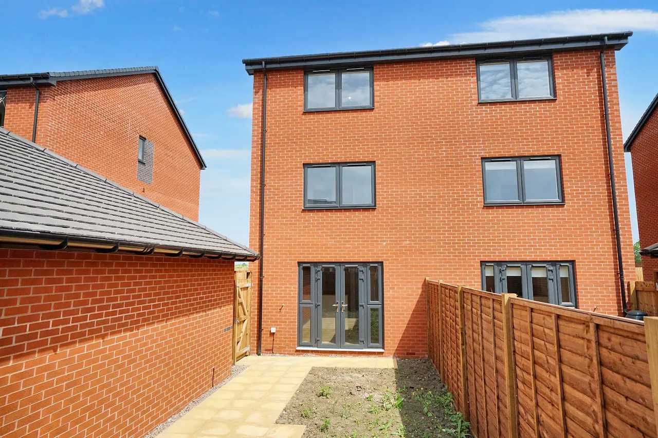 White Lias Way, Upper Lighthorne, CV33, photo 18