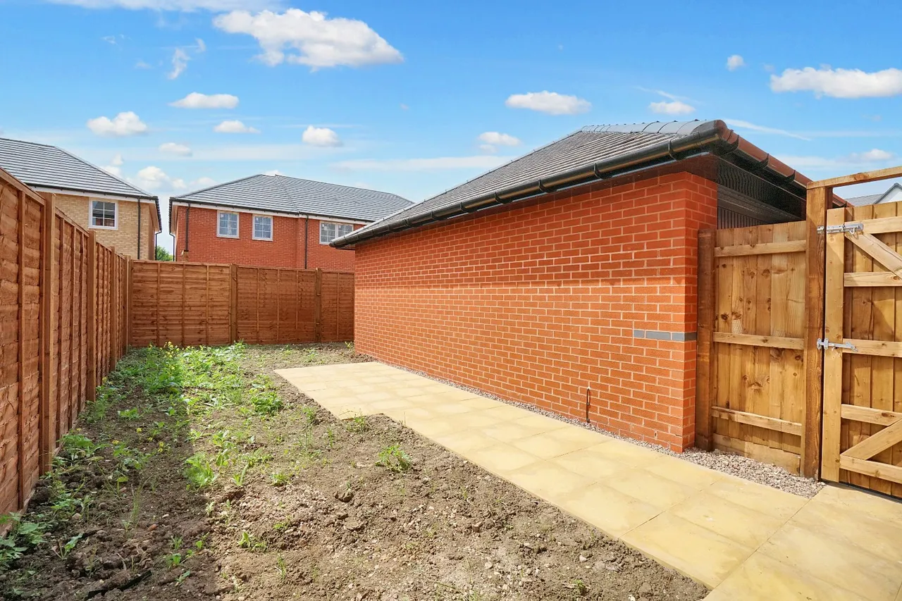 White Lias Way, Upper Lighthorne, CV33, photo 19
