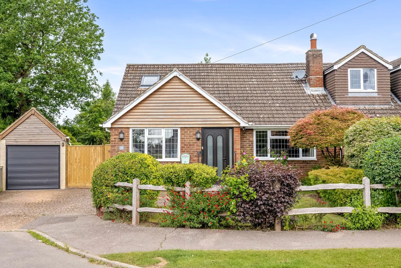 3 bed property for sale, The Rise, Partridge Green, RH13