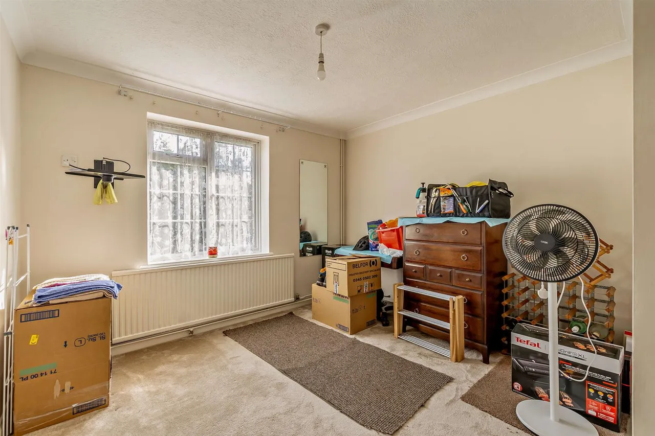 Ashford Road, Weavering, photo 15