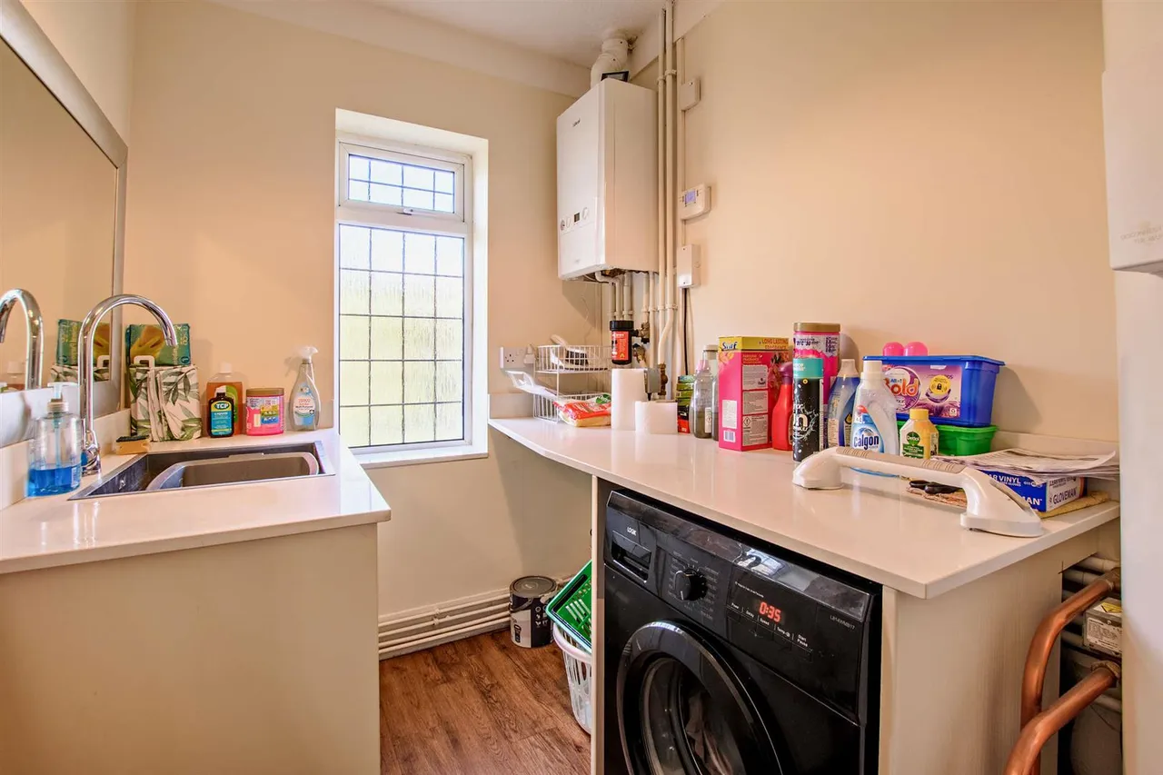 Ashford Road, Weavering, photo 7