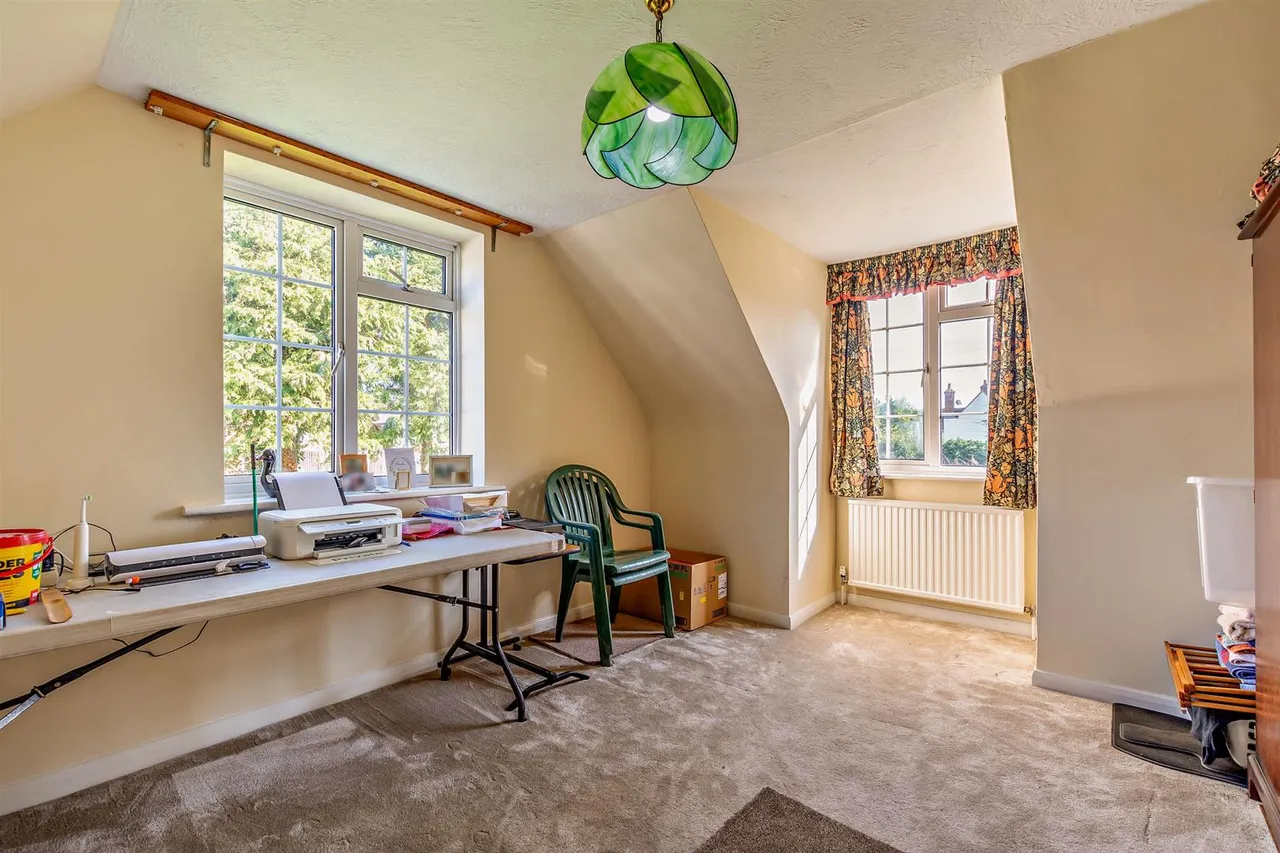 Ashford Road, Weavering, photo 14