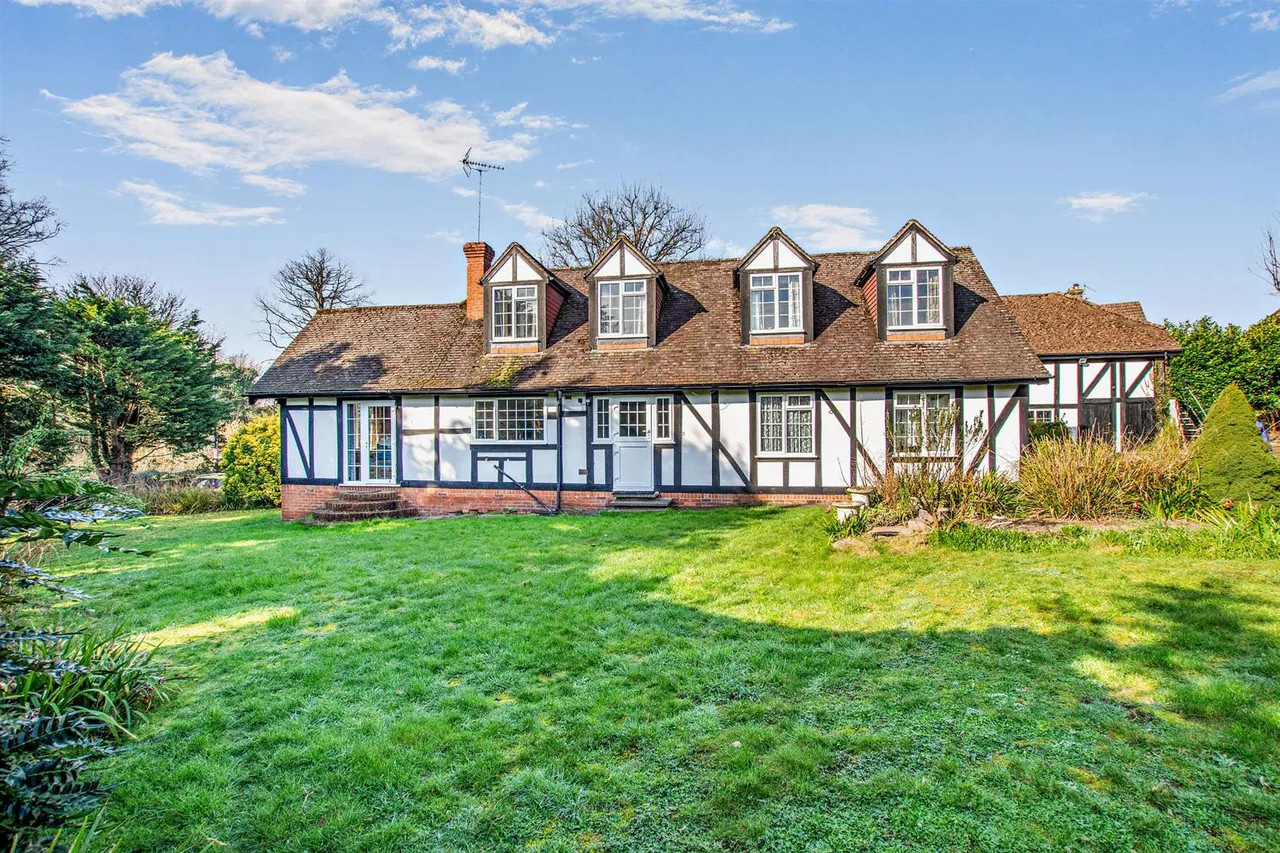Ashford Road, Weavering, photo 27
