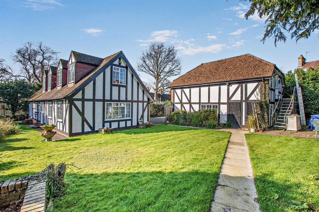 Ashford Road, Weavering, photo 28