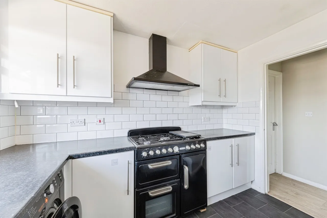 North Way, Deanshanger, MK19, photo 5