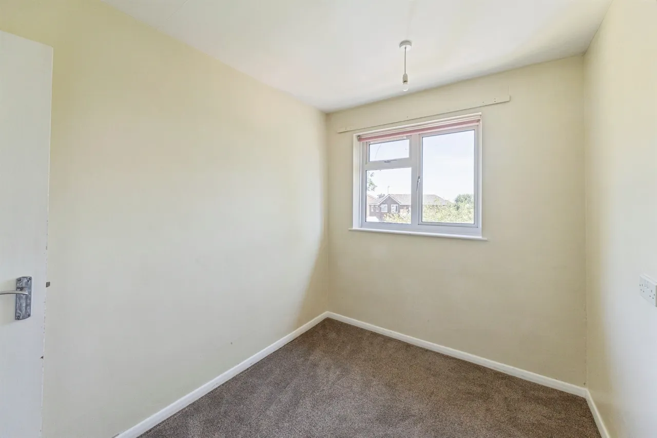 North Way, Deanshanger, MK19, photo 13