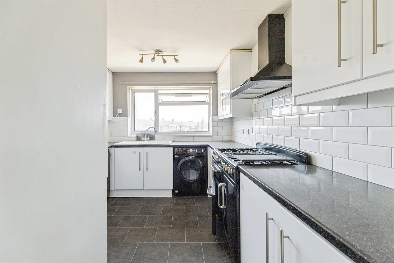 North Way, Deanshanger, MK19, photo 4