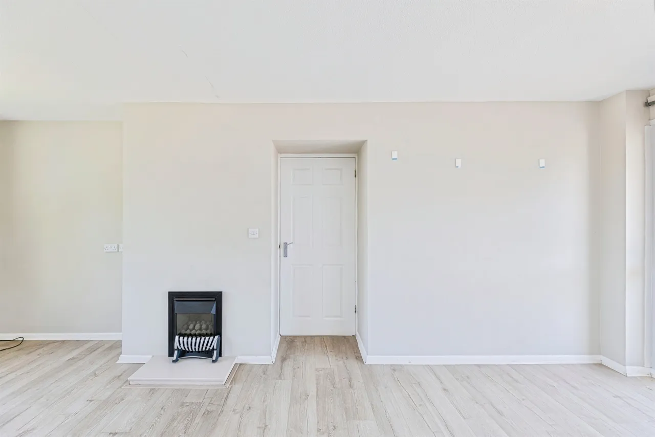 North Way, Deanshanger, MK19, photo 11