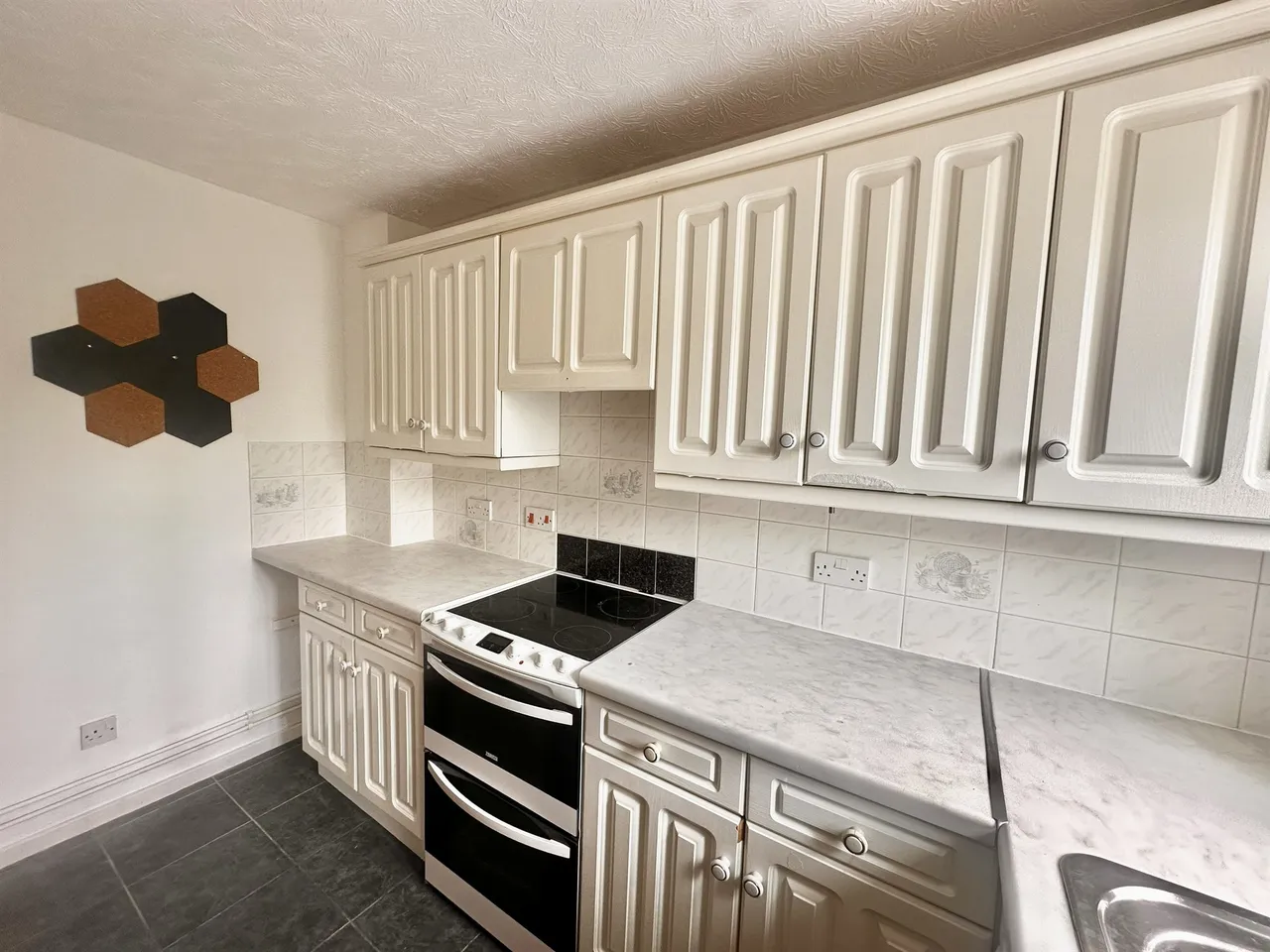 Sheffield Park Way, Eastbourne, BN23, photo 3