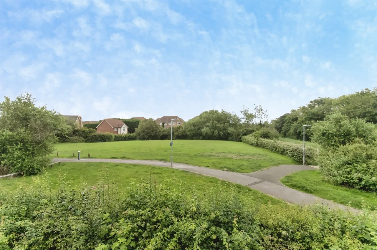 Sheffield Park Way, Eastbourne, BN23, photo 18