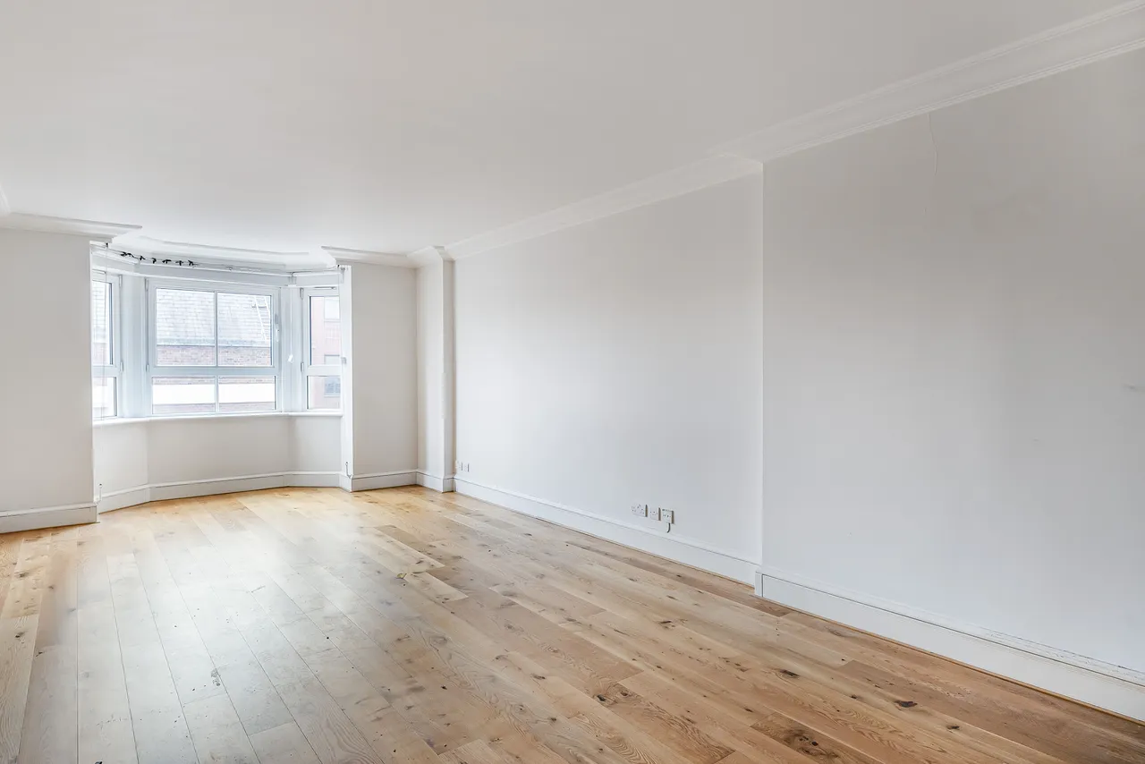 401 Sovereign Court, 29 Wrights Lane, London, photo 2