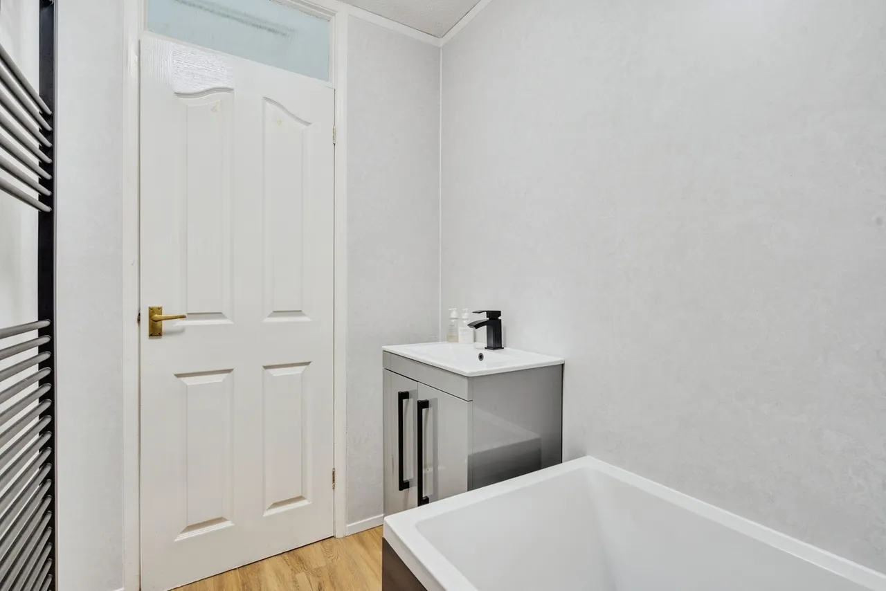 Westbury Close, Bolton, BL5, photo 12