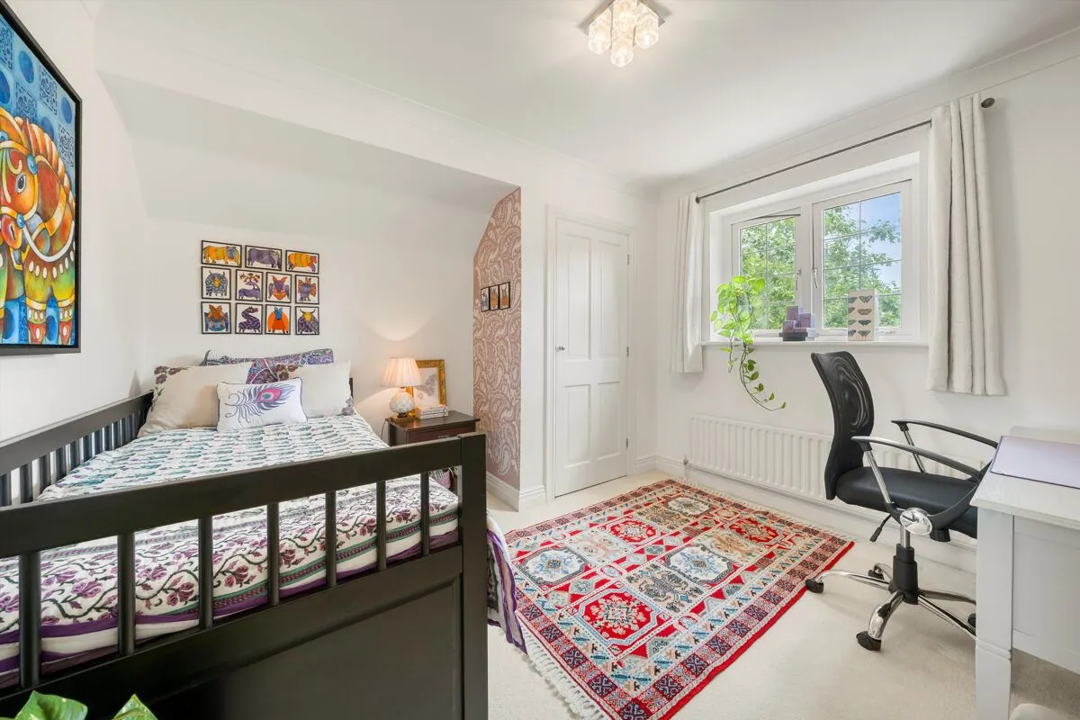 Queensgate, Cobham, KT11, photo 21