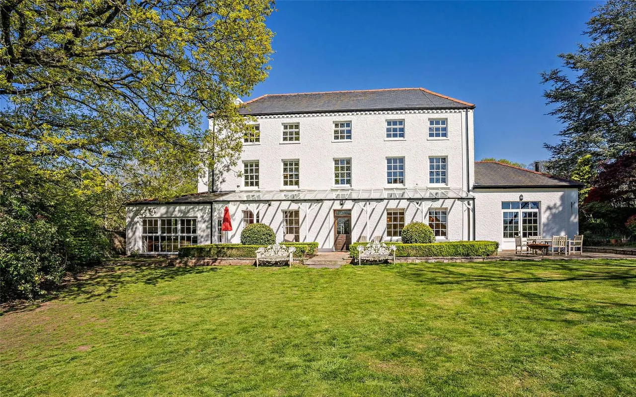 8 bed house for sale, Llanvair Kilgeddin, Abergavenny, NP7