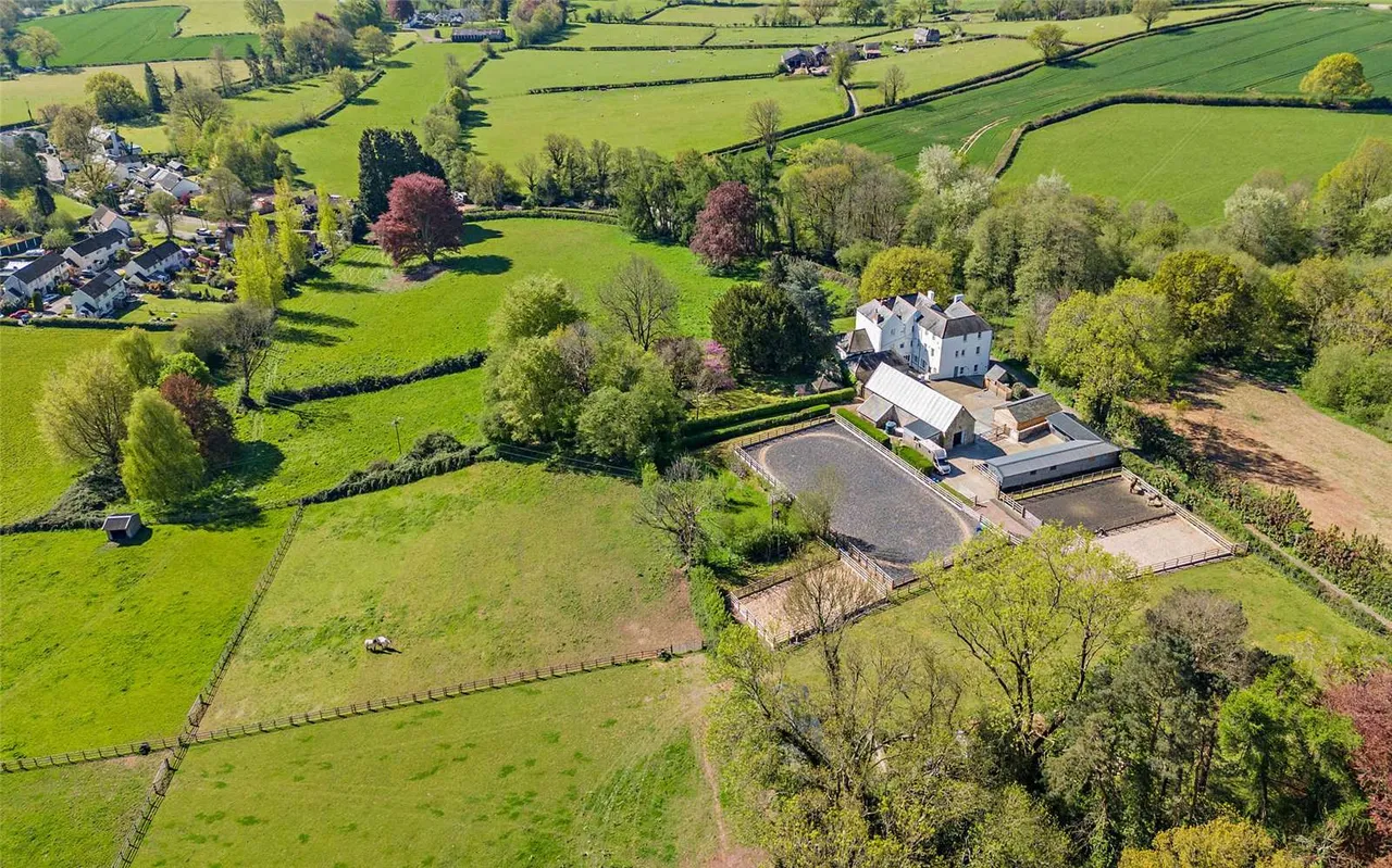 Llanvair Kilgeddin, Abergavenny, NP7, photo 22