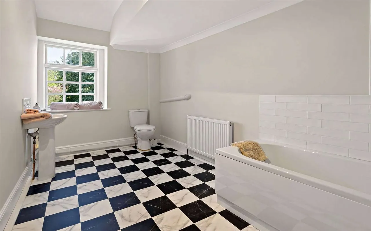 Llanvair Kilgeddin, Abergavenny, NP7, photo 16