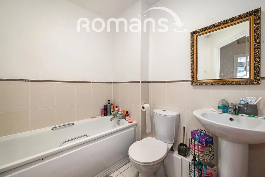 Talavera Close, Crowthorne, RG45, photo 8