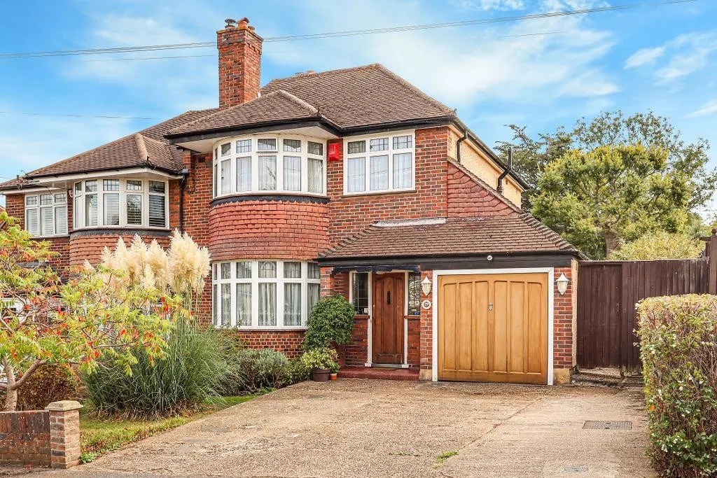 3 bed house for sale, Langley Oaks Avenue, Sanderstead