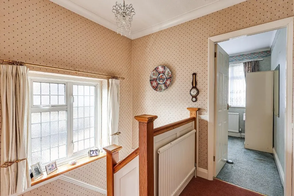 Langley Oaks Avenue, Sanderstead, photo 13