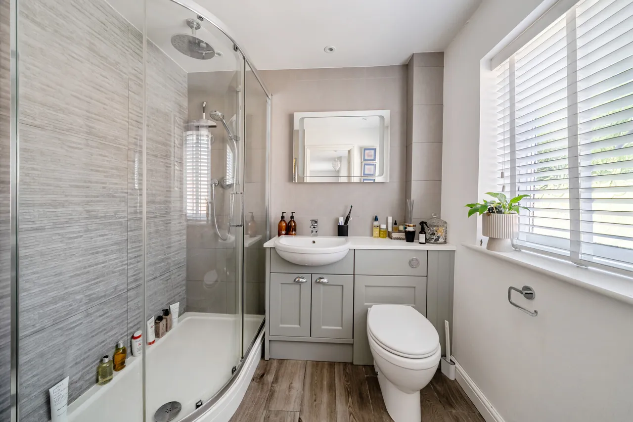 Burnham Road, Alton, GU34, photo 11