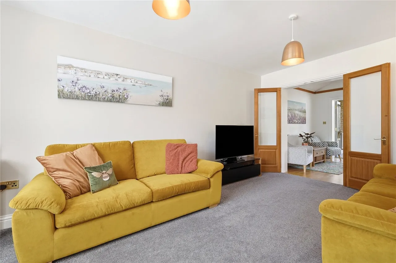 Warren Road, Southfleet, DA13, photo 27