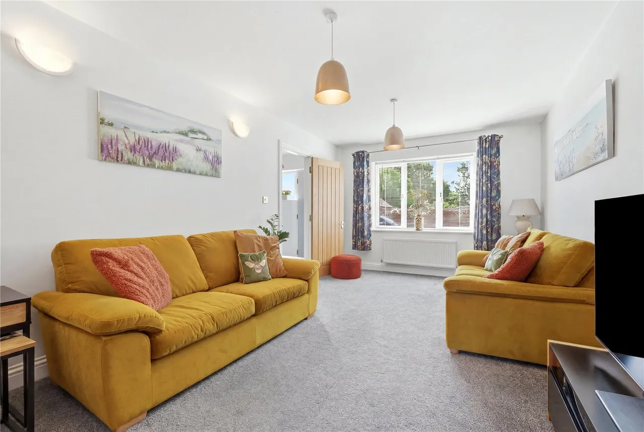 Warren Road, Southfleet, DA13, photo 25